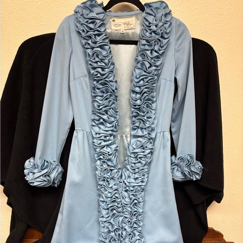 Very Rare Vintage Couture Designer 
Marion Digney New York 
Blue Ruffled Dress